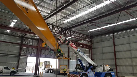 Crane Hire photo 3