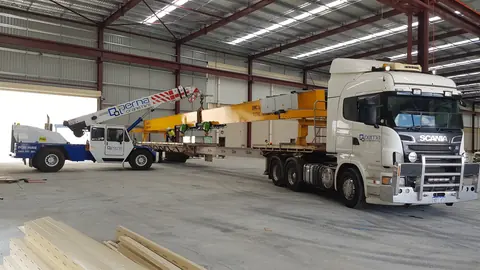 Crane Hire photo 4