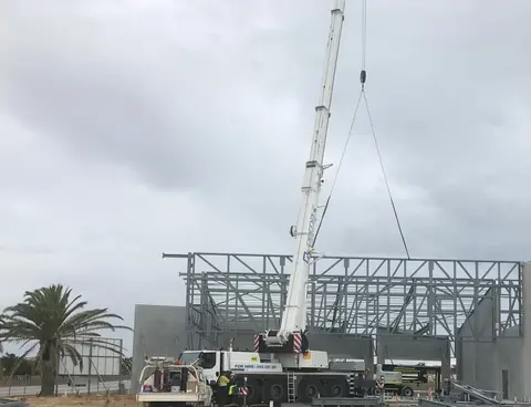 Crane Hire photo 17